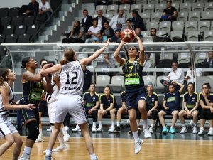 Fenerbahçe Yarı Finalde