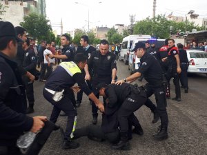Yol Verme Kavgasında Ortalık Karıştı
