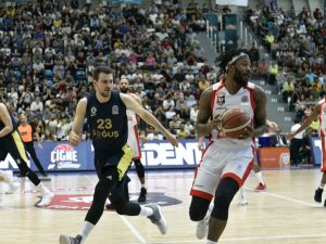 Fener Muratbey Uşak’ı Deplasmanda Devirdi