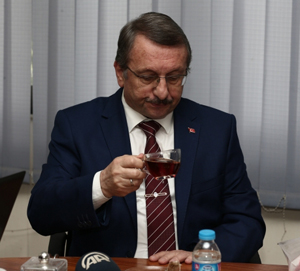 İmdat Sütlüoğlu Yüzünden 7 Yıl Gecikmeli Kuruluyor. RTEÜ Eczacılık Fakültesi Kurulması Kararı Resmi Gazete'de