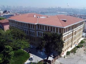 Tarihi Lise Binasında 57 Ülkeden Öğrenci Eğitim Görüyor