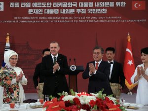 Erdoğan, Onuruna Verilen Akşam Yemeğine Katıldı