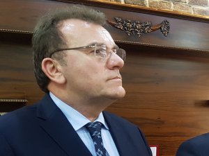 Ap Genel Başkanı Öz, Cumhurbaşkanı Adaylığı İçin Ysk’ya Başvurdu