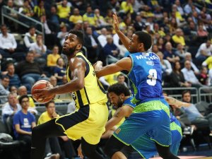 Fenerbahçe Doğuş, Liderliği Garantiledi