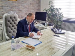“İradesini Teröre Teslim Eden Belediyelerin..."