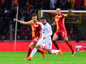 T.m. Akhisarspor İle Galatasaray 12. Randevuda