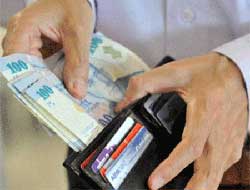 Elden ele dolaşan "para" mikrop saçıyor