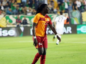 Gomis Yine Penaltı Kaçırdı