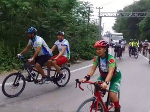Görmeden Uludağ’a Pedalladılar