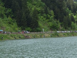 Uzungöl’de Balık Tutma Yarışması