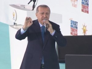 Erdoğan Gençlere Seslendi: Sorun Onlara...