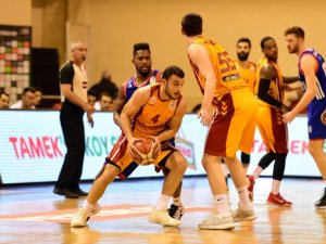 Efes Galatasaray’ı Devirdi