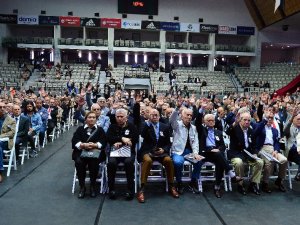 Beşiktaş Kongresinde Aidat Gerginliği