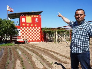Fanatik Taraftar Evini Sarı Kırmızı Boyadı