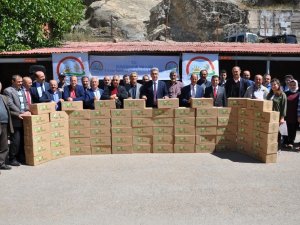 Gümüşhane’de Organik Arıcılara Bir Ton Petek Desteği