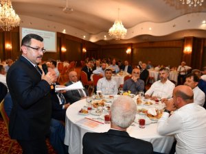 Ak Parti’nin Trabzon’daki Kurucuları İftar Yemeğinde Buluştu