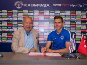 Pavelka İle Sözleşme Yenilendi
