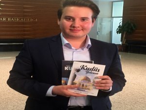 "18 Yaşındakilerin Halini Anlayamazlar"