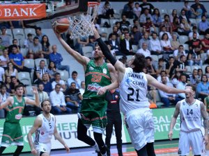 Beşiktaş Sahasında Yenildi