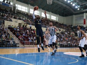 Fenerbahçe Doğuş Yarı Finalde