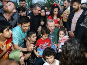 Erdoğan Zeytinburnu Sahilde Vatandaşlarla Sohbet Etti