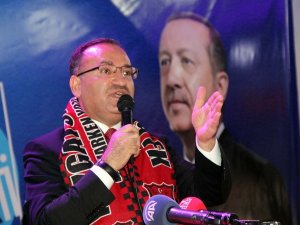 “Büyükelçilerin Gözünün İçine Bakarak Mı..."