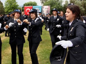 653 Polis Adayı Mezuniyetlerini "Erik Dalı" İle Kutladı