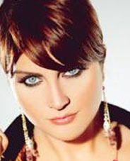 Sibel Can'a bir darbe de sanal alemden