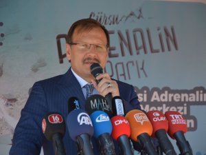 "Bunlar Sadece Milleti Seçim Dönemlerinde Hatırlıyorlar"