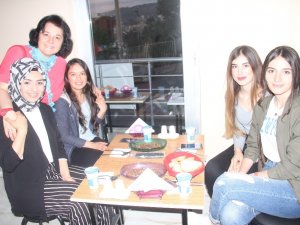 Giresun Eğitim Sağlık Ve Bilimsel Araştırma Vakfı’ndan Öğrencilere İftar