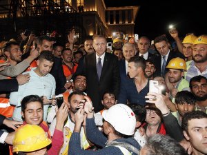 Erdoğan İnşaat İşçileriyle Sohbet Etti