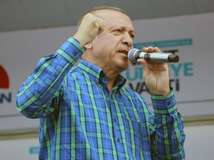 “Biz Yapacaklarımızı, Onlar Yıkacaklarını Anlatıyor”