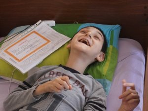 Cam Kemik Hastası Görme Engelli Mehmet’in Karne Sevinci