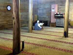 Çivisiz Cami Yıllara Meydan Okuyor
