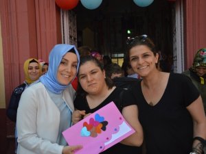 Ak Partili Vekil Adayları Ortahisar’ı Karış Karış Gezmeye Devam Ediyor