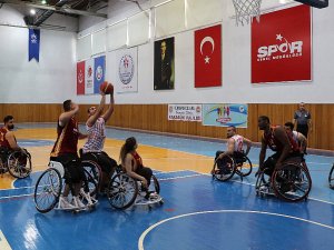 Galatasaray Adını Finale Yazdırdı
