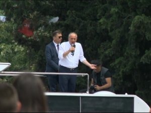 "Bazı Partilerin Seçim Vaatleri Çok Hoşuma Gitti"