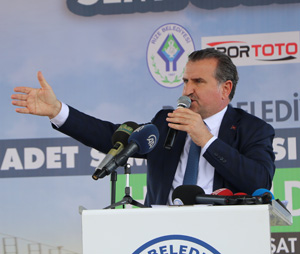 Gençlik Ve Spor Bakanı Osman Aşkın Bak, Çaykur Rizespor'un Avusturya Kararını Destekliyoruz