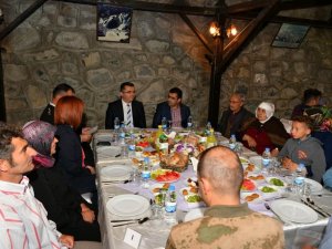 Jandarma’dan Şehit Aileleri Onuruna İftar