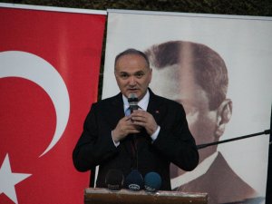 “Biz Yapacaklarımızı, Onlar Yıkacaklarını Konuşuyor"