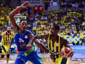 Potada Şampiyon Fenerbahçe Doğuş