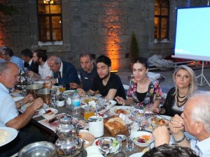 Basın Mensuplarını İftarda Ağırladılar