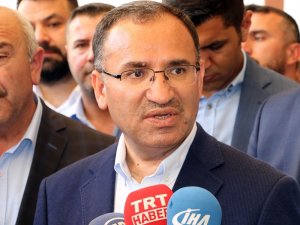 "Namazda Gözleri Olsaydı..."
