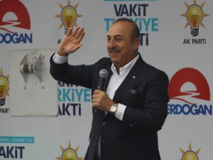 "Seçim Yaparsa Ak Parti Yapar’ Diyenlerle, ’Yıkacağız’ Diyenler Arasında"