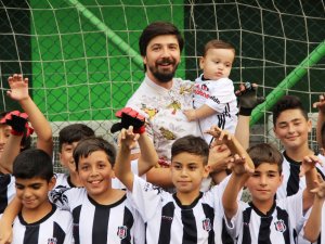 Tolga Zengin Minik Kartallarla Buluştu