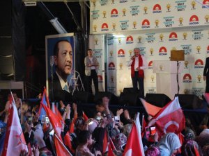 “Bu Yıkım Ekibinin Enkazını Pazar Günü Kaldıralım Mı?”