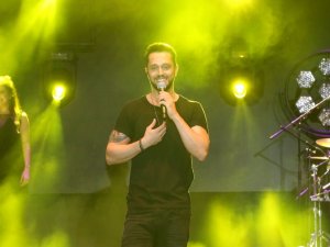 40 Binden Fazla Kişiye Konser Verdi