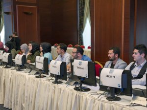 Ak Parti Türkiye’de Sonuç Alım Sistemi Merkezleri Kurdu