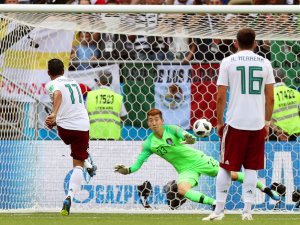 Meksika Güney Kore’yi 2-1’le Geçti