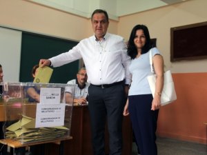 Giresun Belediye Başkanı Kerim Aksu Oyunu Kullandı